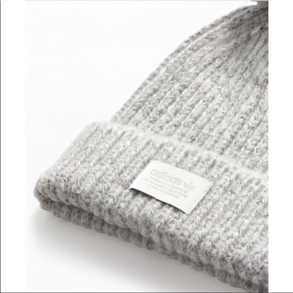 🔥LAST CHANCE🔥 Adidas Winter Beanie - Picture 2 of 5